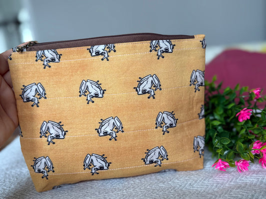 Coquí Cosmetic Pouch – Mustard (Medium)