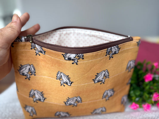 Coquí Cosmetic Pouch – Mustard (Medium)